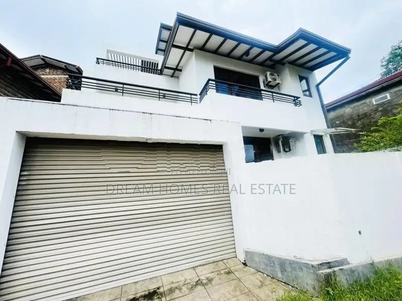 4-Bedroom House For Rent – Thalawathugoda In Talawatugoda