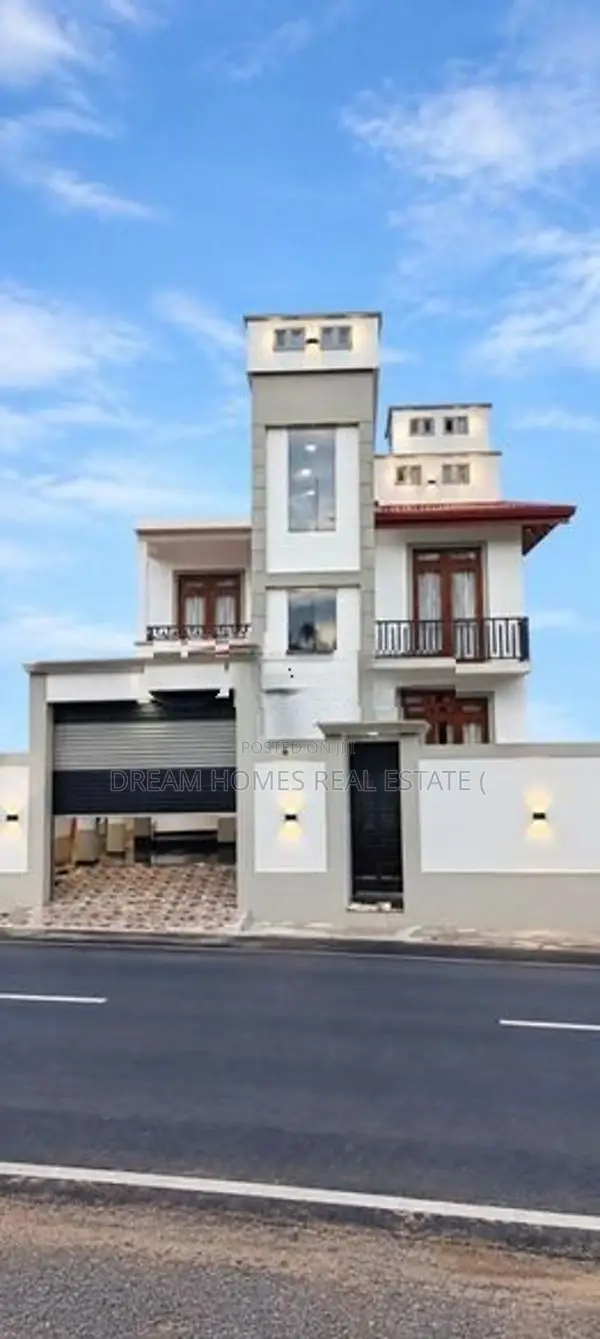 3-Storey House for Sale – Homagama