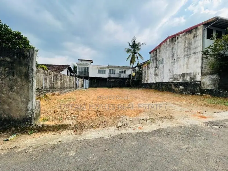 12-Perch Residential Land for Sale – Weli Para, Thalawathugoda