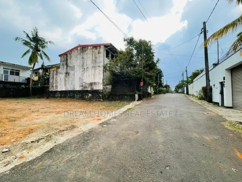 12-Perch Residential Land for Sale – Weli Para, Thalawathugoda
