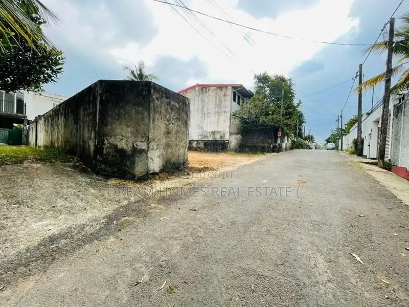 12-Perch Residential Land for Sale – Weli Para, Thalawathugoda