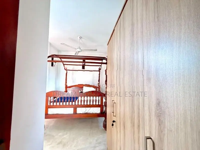 7.5 Perch Luxury House For Sale – Battaramulla