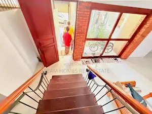 7.5 Perch Luxury House For Sale – Battaramulla