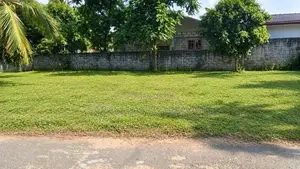 Daluwakotuwa, Negombo වලින් පර්චස් 8ක වටිනා ඉඩමක්