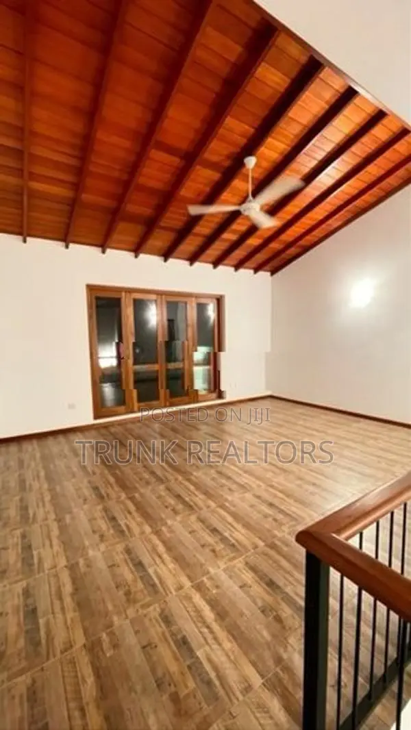 Pelawatte 04BR House For Rent (NK11932)