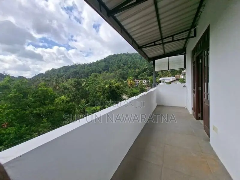 2 Bedroom Rent House Ampitiya, 5 Km to Kandy City