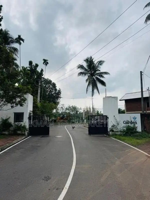 Land for Sale in Piliyandala, Kahathuduwa