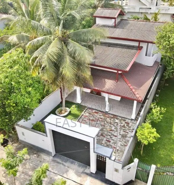 මාලඹේ රත්නාරාම පාරෙන් පදිංචි නොවූ අලුත්ම නවීන පෙනුමැති නිවස