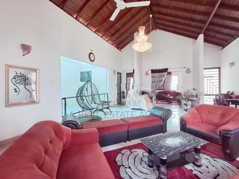 Two Storey House for Sale in Wellampitiya