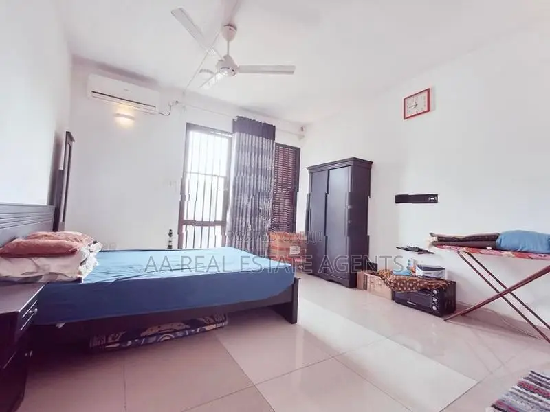 Two Storey House for Sale in Wellampitiya