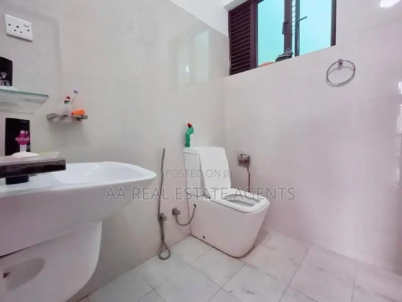 Two Storey House for Sale in Wellampitiya