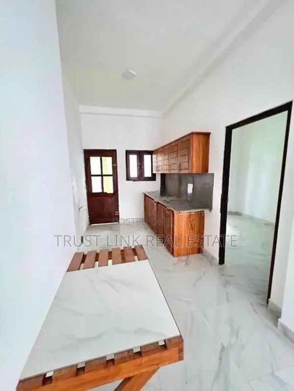 Single Story House For Sale In Wattala - Hunupitiya