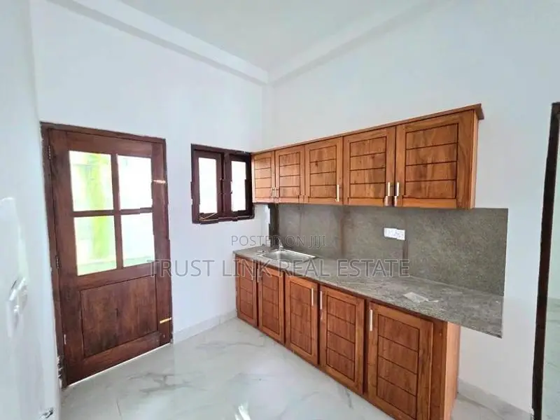 Single Story House For Sale In Wattala - Hunupitiya