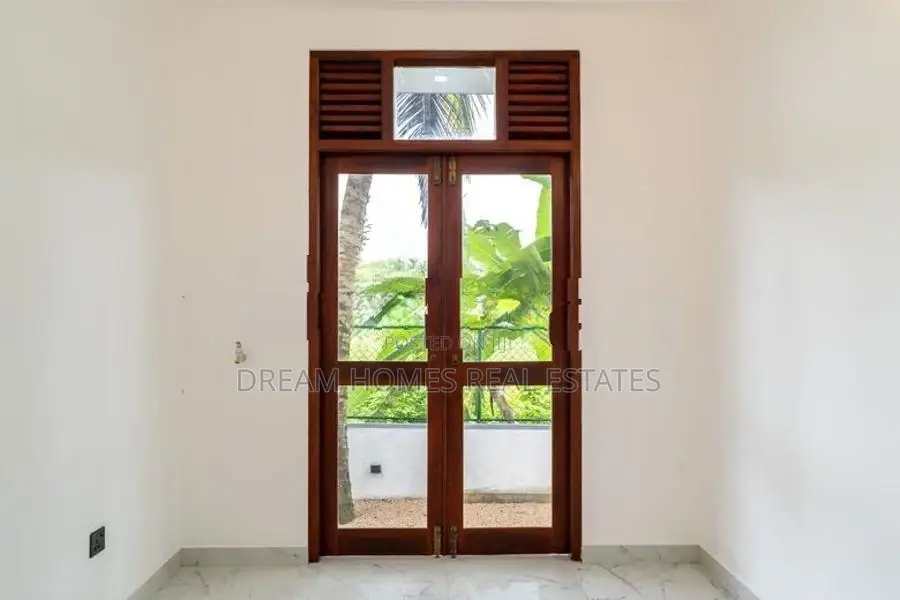 4-Bedroom House for Sale – Homagama, Thalagala