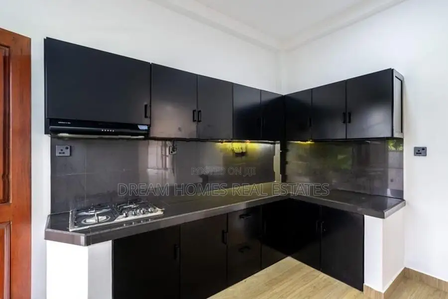 4-Bedroom House for Sale – Homagama, Thalagala