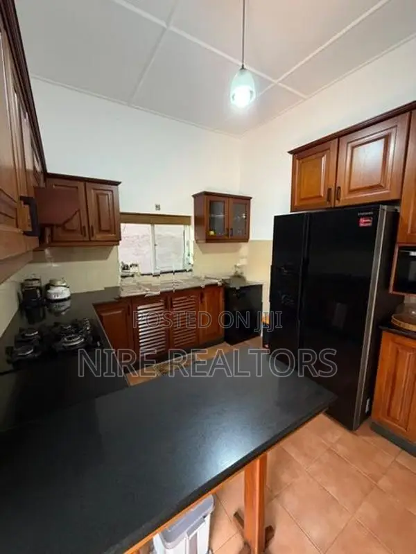 Fully Furnished 4BR Home In Bambalapitiya For Rent, Colombo 4