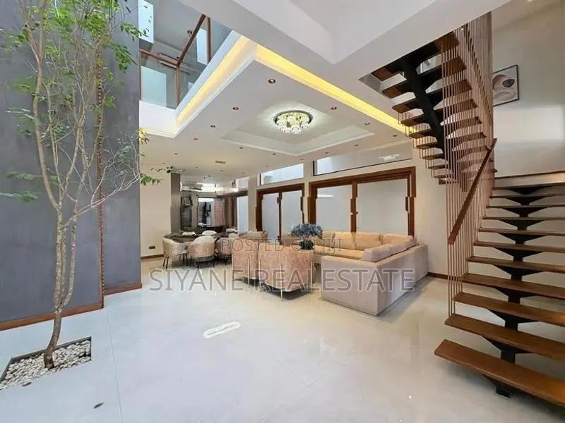 Brand New Luxury House Sale In Battaramulla