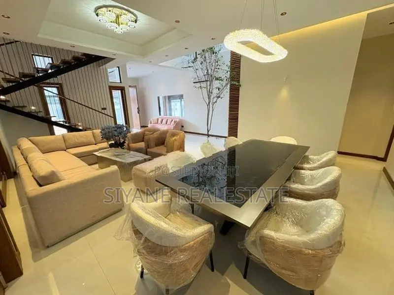 Brand New Luxury House Sale In Battaramulla
