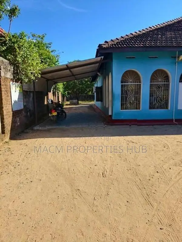 வீட்டுடன் கூடிய காணி விற்பனைக்கு – ஓட்டமாவடி