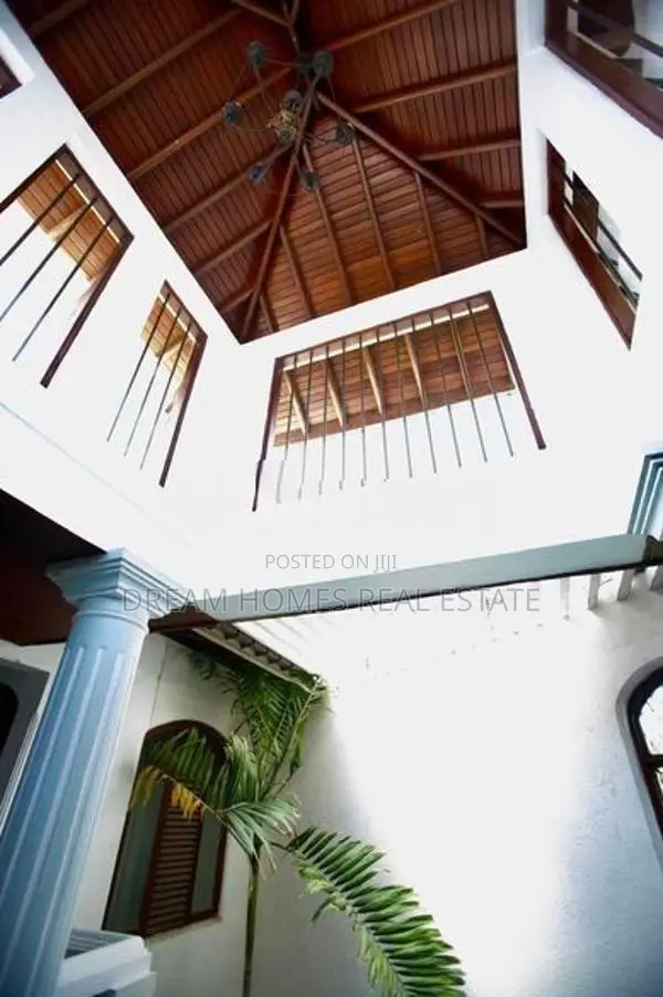 7-Bedroom House with Annex for Sale in Nugegoda