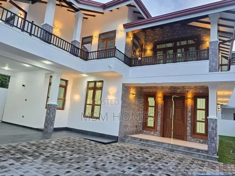 Good Brand New 2 Story House For Sale in Negombo