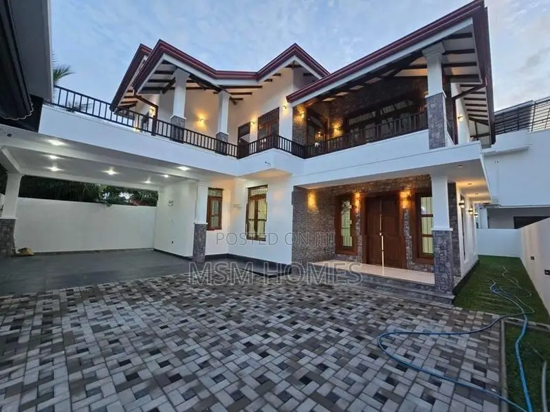 Good Brand New 2 Story House For Sale in Negombo