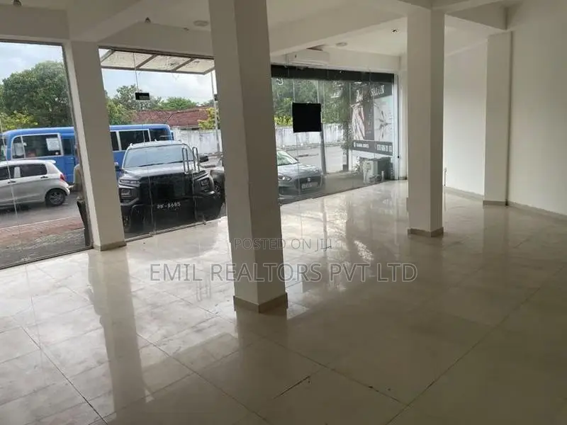 5-Storey Commercial Property for Rent in Koswatta (EM015CK)