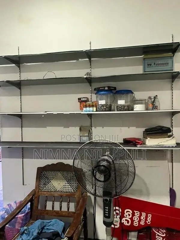 මබෝලේ, වත්තල දෙමහල් නිවස විකිණීමට ඇත