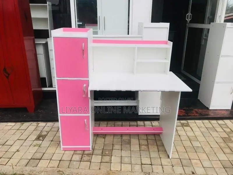 Coloured Full Set Table