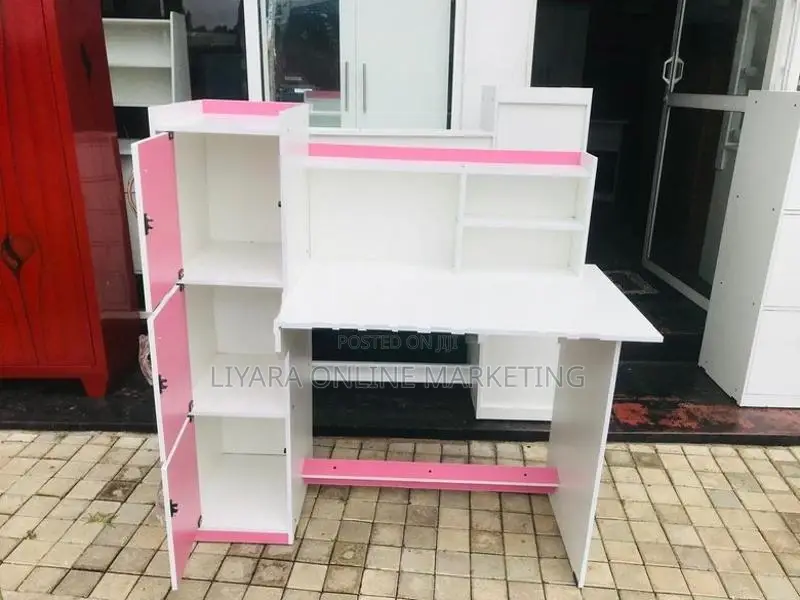 Coloured Full Set Table