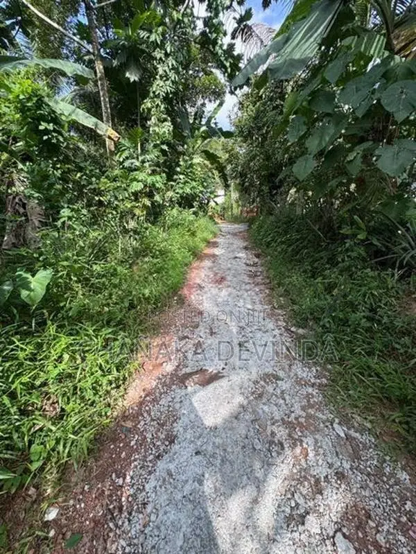 10.1 Perch Land for Sale in Meegoda – 3.1km to High Level Road