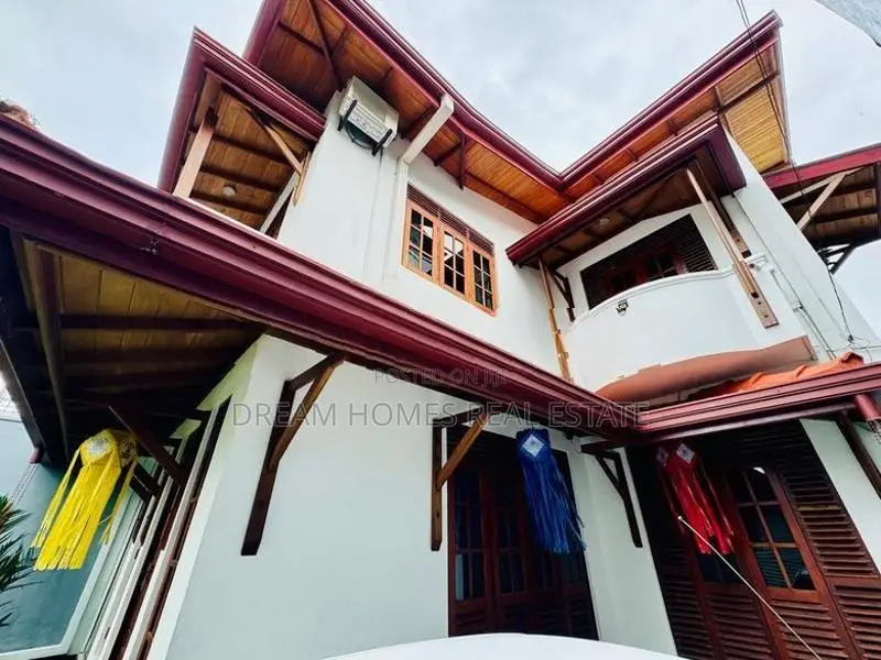 Semi-Furnished House in Rajagiriya