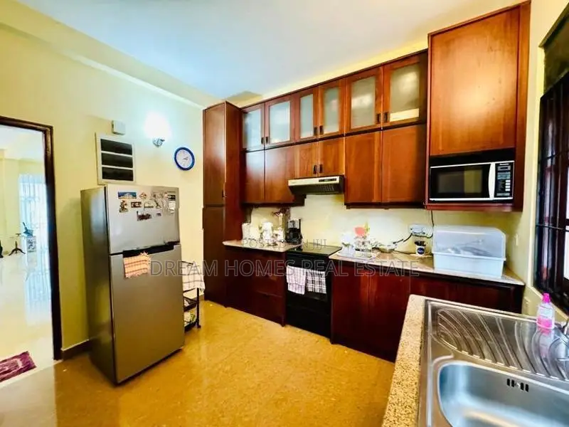 Semi-Furnished House in Rajagiriya