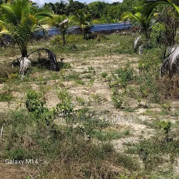 Land for Sale in Kommathurai