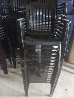 Plastic Living Chair (P-4)
