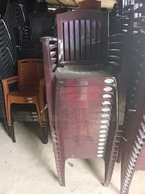 Plastic Living Chair (P-4)