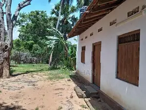 வீடு-காணி விற்பனைக்கு (ஜெயபுரம்)