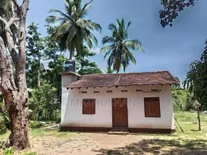 வீடு-காணி விற்பனைக்கு (ஜெயபுரம்)