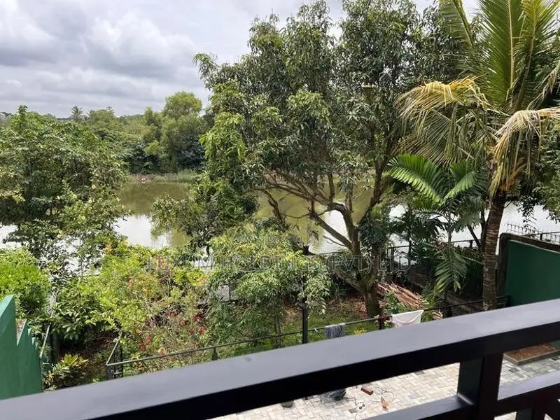 Luxury House for Rent Off Gateway College Nawala [ 2334 C ]