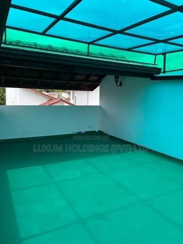Luxury House for Rent Off Gateway College Nawala [ 2334 C ]