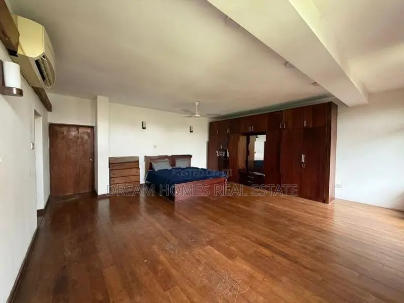Spacious 5-Bedroom House For Sale In Nawala