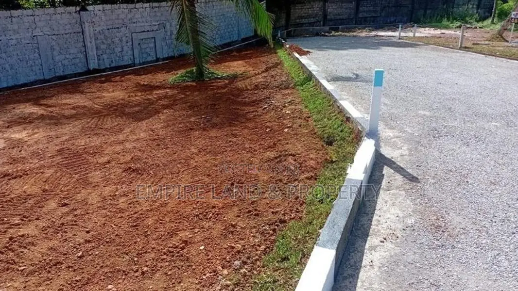 Madampalla Kochchikade Road Highly Residential land for sale