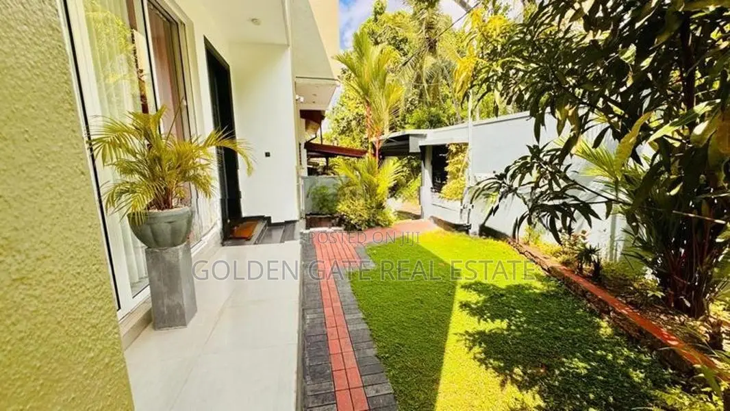 Luxury Two Storey Modern house for sale in Kadawatha
