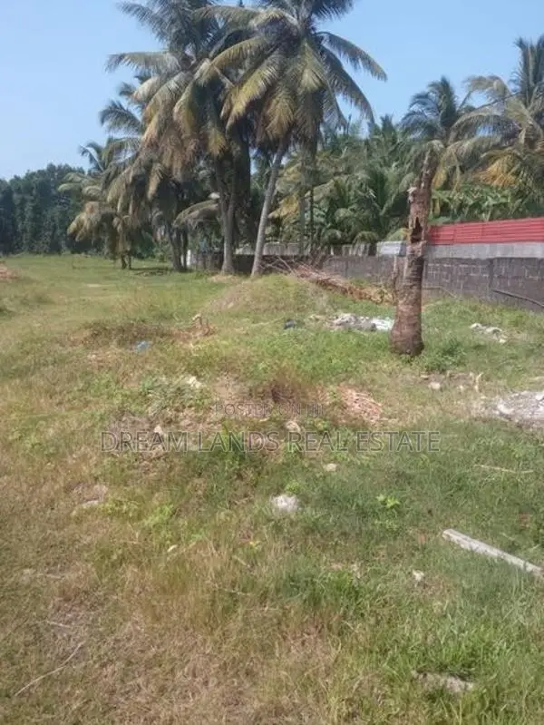 COMMERCIAL LAND FOR RENT IN PANADURA (SP1371)