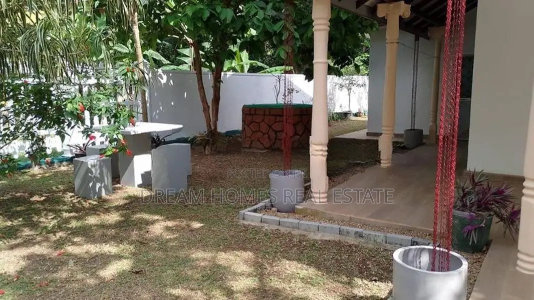 2-Story House For Sale In Kalagedihena