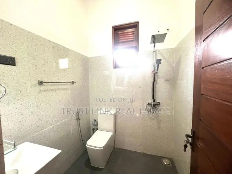 House For Sale In Kalaeliya
