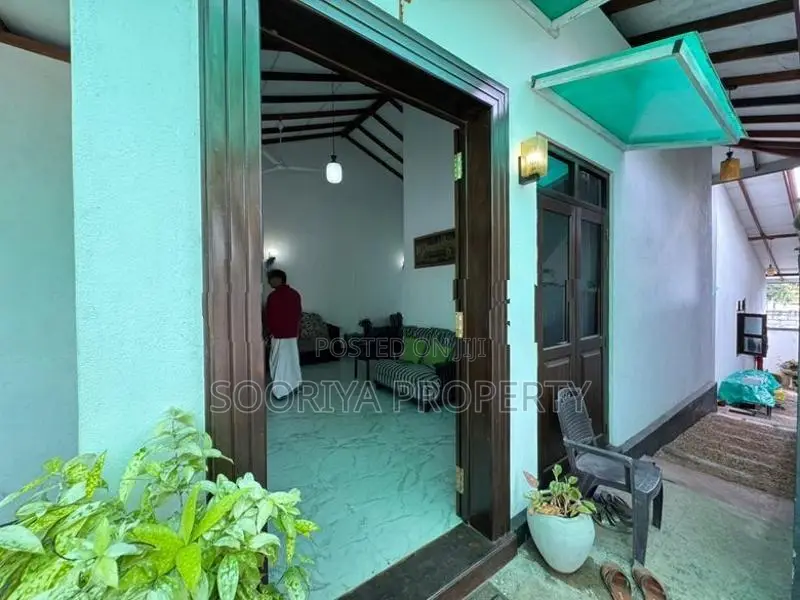 Almost Brand New House for Sale in Piliyandala Madapatha