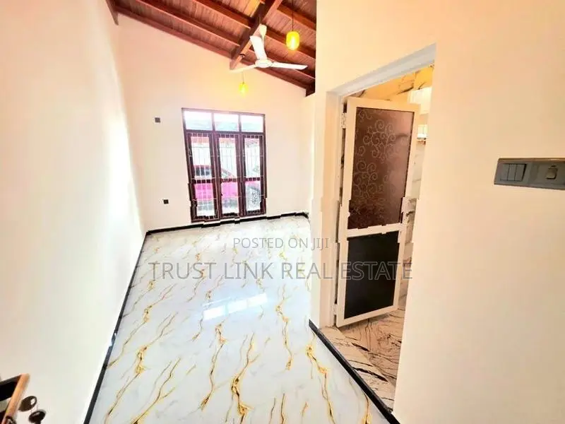 Brand New Single Story House for Sale in Mahara Kadawatha