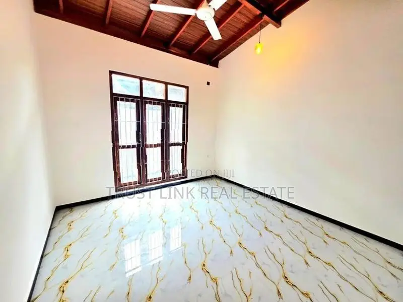 Brand New Single Story House for Sale in Mahara Kadawatha