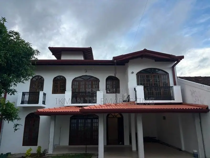 Two-Storey House For Sale – Boralesgamuwa
